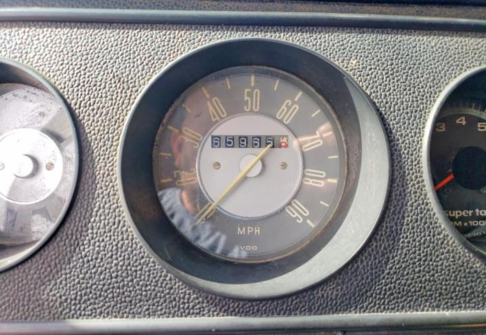 Salvage 1970 Volkswagen Transporter  in Белый