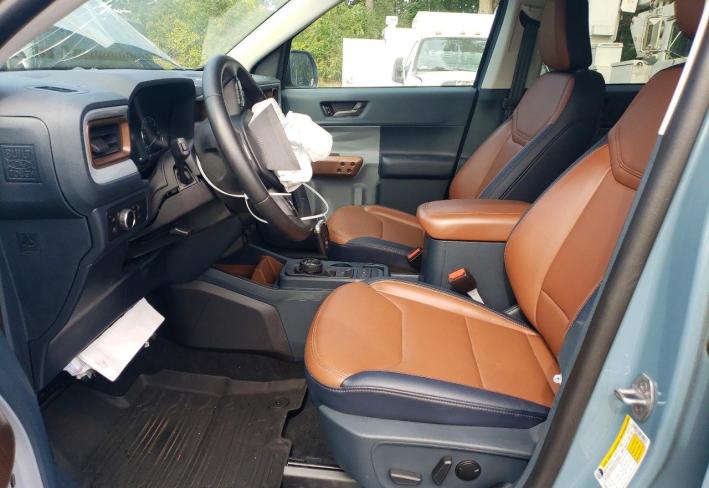 Salvage 2023 Ford Maverick Xl in Серый