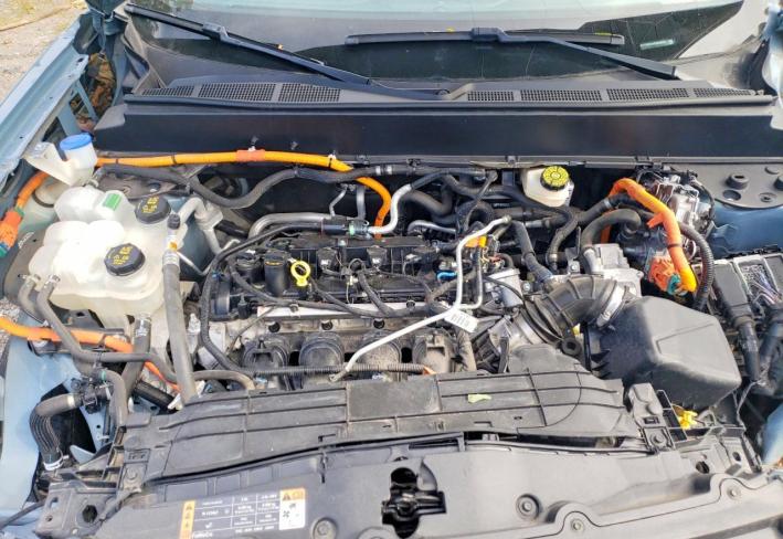 Salvage 2023 Ford Maverick Xl in Серый