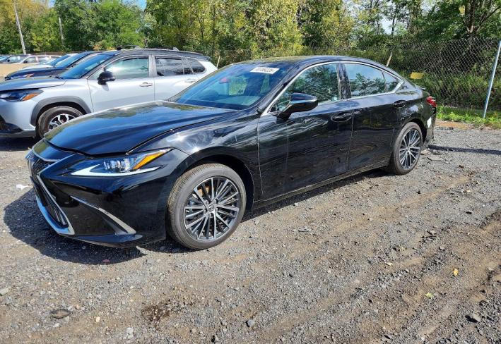 Salvage 2024 Lexus Es 250  in Черный