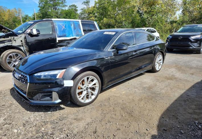 Salvage 2024 Audi A5  in Черный