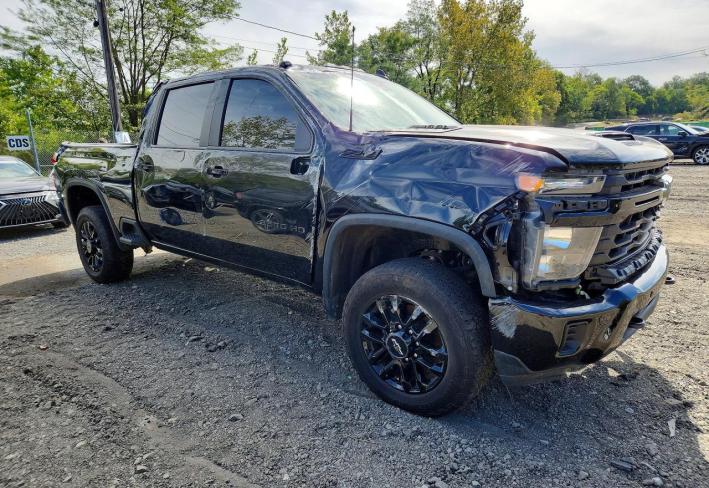 Salvage 2025 Chevrolet Silverado  in Черный