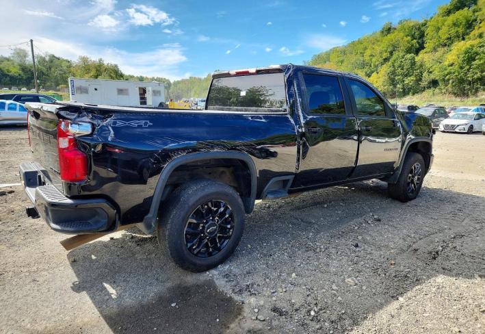 Salvage 2025 Chevrolet Silverado  in Черный