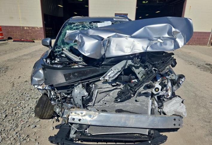 Salvage 2025 Toyota Grand Highlander  in Серебристый