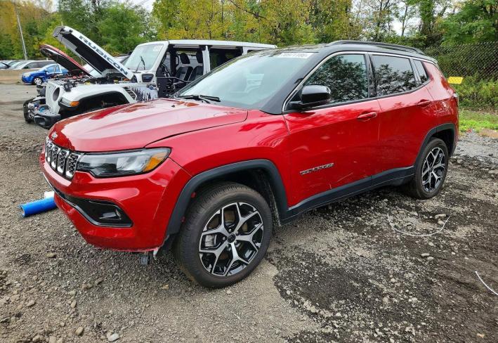 Salvage 2025 Jeep Compass Limited in Бордовый