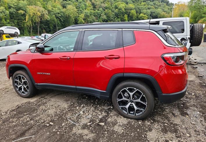 Salvage 2025 Jeep Compass Limited in Бордовый