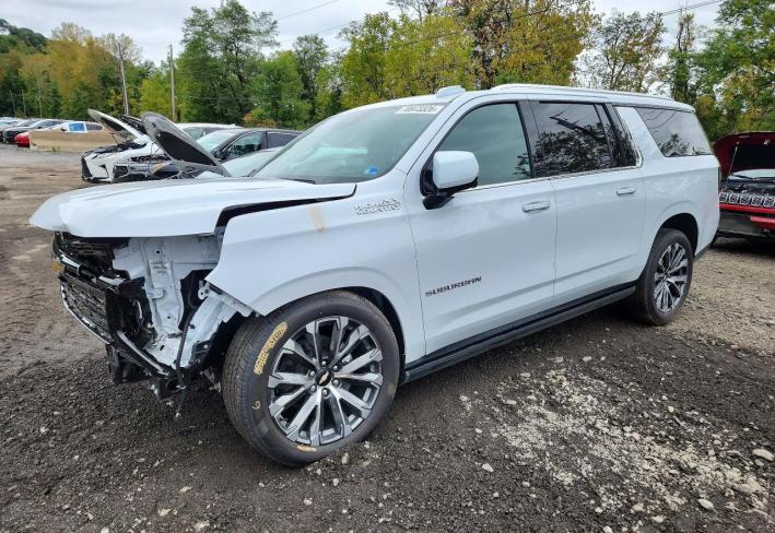 Salvage 2026 Chevrolet Suburban High Country in Белый