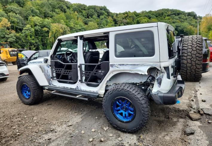 Salvage 2023 Jeep Wrangler Rubicon 4xe in Белый