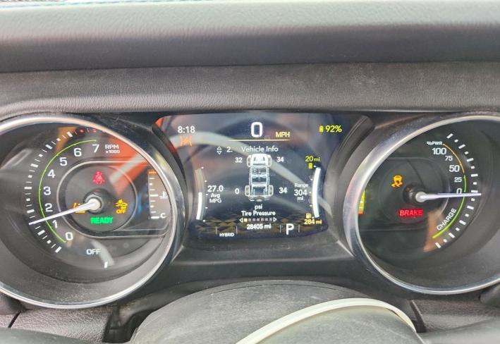 Salvage 2023 Jeep Wrangler Rubicon 4xe in Белый