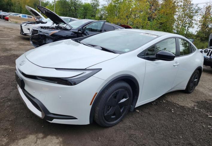 Salvage 2025 Toyota Prius Plug-in Hybrid Se in Белый