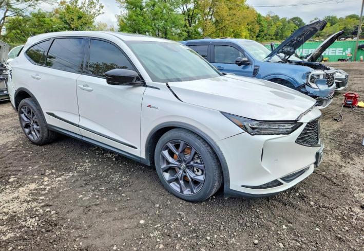 Salvage 2024 Acura Mdx A-spec in Белый