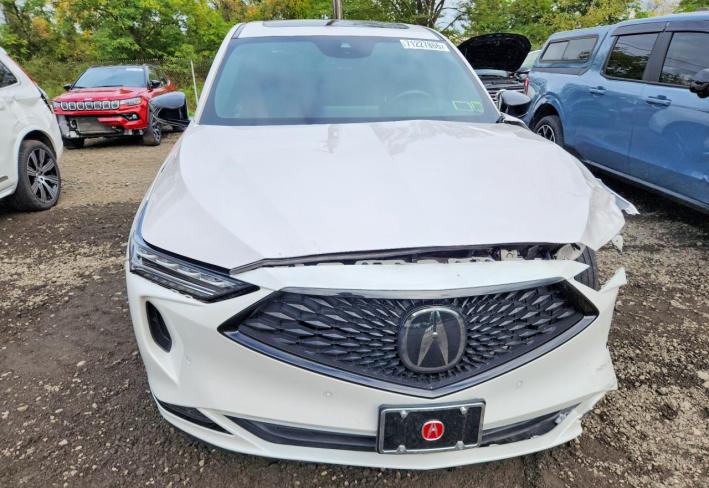 Salvage 2024 Acura Mdx A-spec in Белый