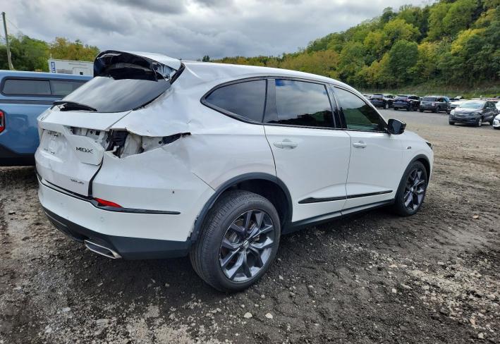 Salvage 2024 Acura Mdx A-spec in Белый