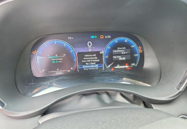 Salvage 2024 Toyota Highlander Platinum in Белый