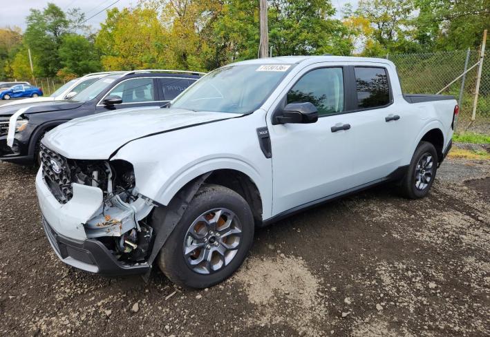 Salvage 2026 Ford Maverick Xlt in Серый