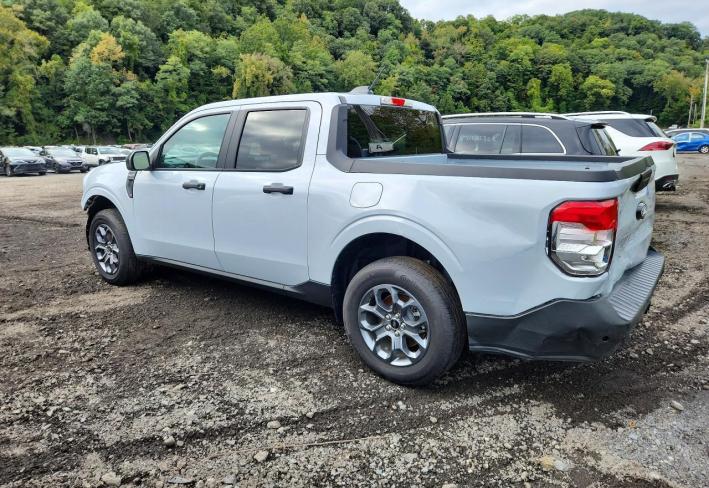 Salvage 2026 Ford Maverick Xlt in Серый