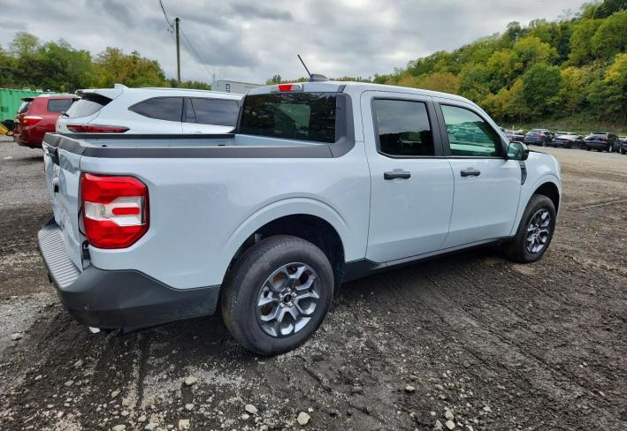 Salvage 2026 Ford Maverick Xlt in Серый