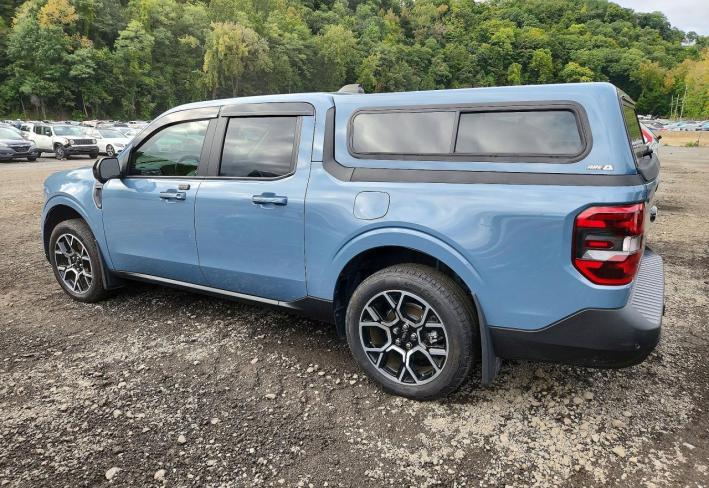 Salvage 2025 Ford Maverick Lariat in Серый