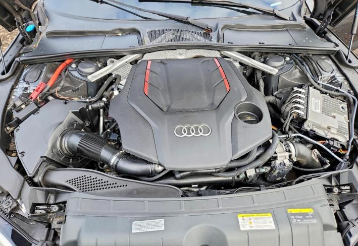 Salvage 2022 Audi S5 Premium Plus in Серый