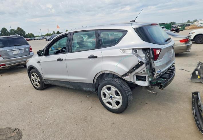 Salvage 2019 Ford Escape  in Gray