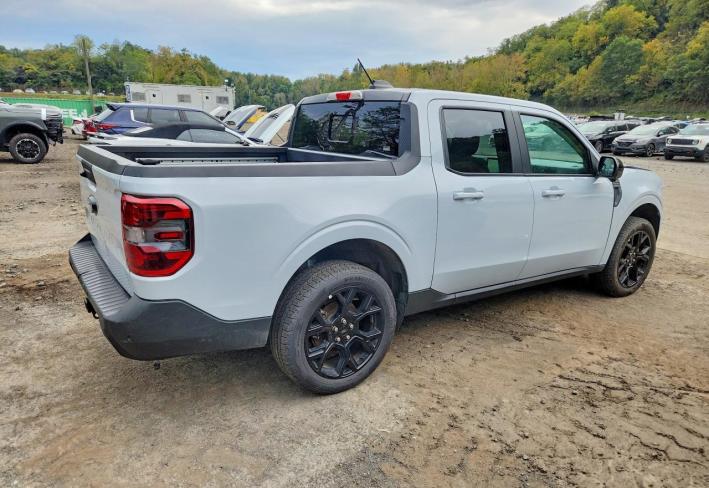 Salvage 2025 Ford Maverick Lariat in White