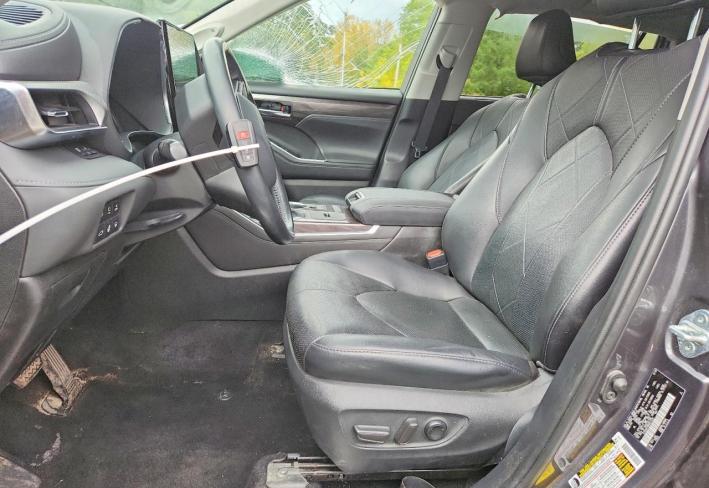 Salvage 2021 Toyota Highlander Hybrid Platinum in Gray