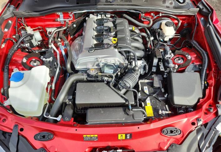 Salvage 2026 Mazda Mx-5  in Burgundy