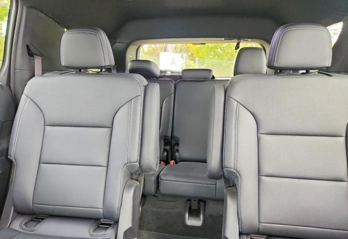 Salvage 2026 Chevrolet Traverse Lt in White