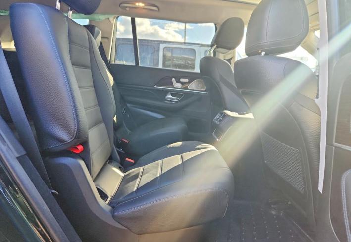 Salvage 2024 Mercedes-benz Gls 450 4matic in Black