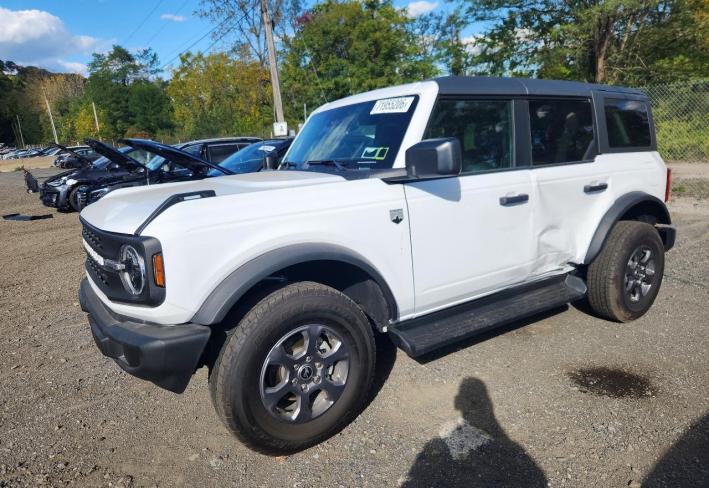 Salvage 2026 Ford Bronco  in White