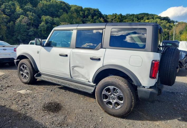 Salvage 2026 Ford Bronco  in White