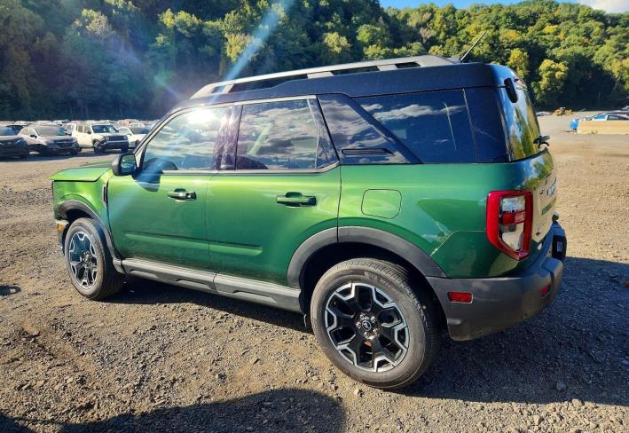 Salvage 2025 Ford Bronco Sport Outer Banks in Green
