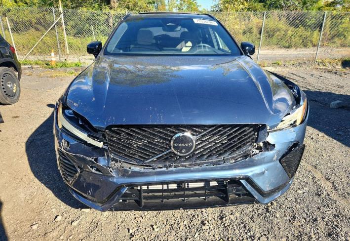 Salvage 2026 Volvo Xc60  in Blue