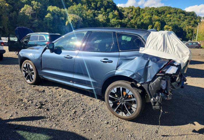 Salvage 2026 Volvo Xc60  in Blue