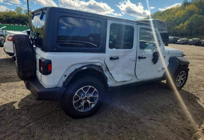 Salvage 2025 Jeep Wrangler  in White