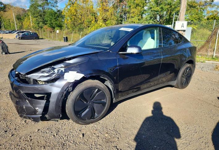 Salvage 2026 Tesla Model Y  in Gray