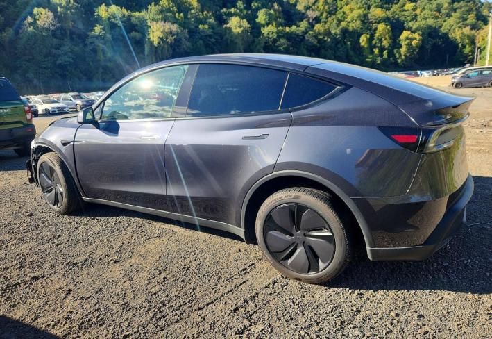 Salvage 2026 Tesla Model Y  in Gray