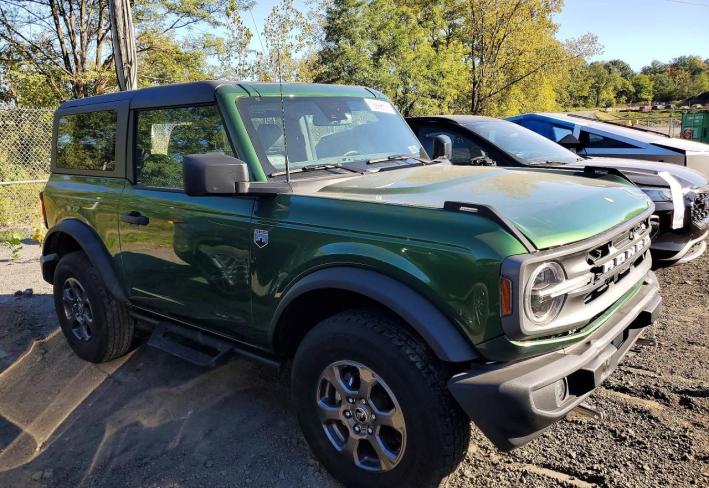 Salvage 2024 Ford Bronco  in Green