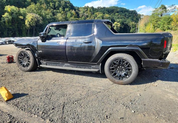 Salvage 2026 Gmc Hummer  in Черный