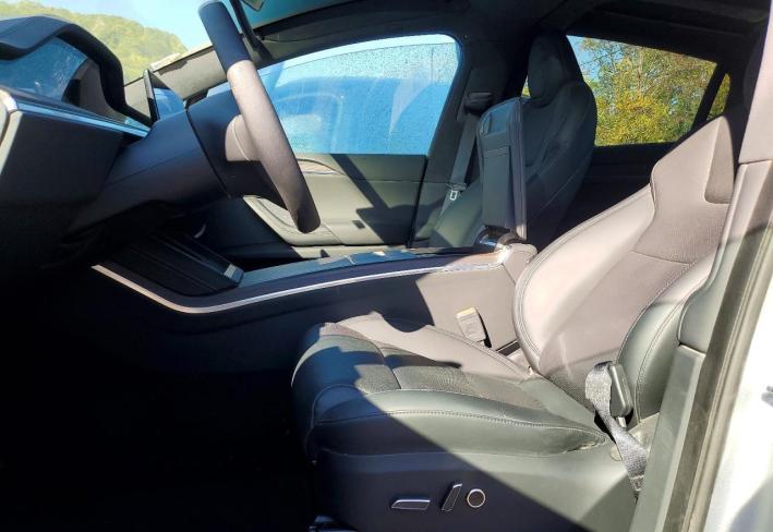 Salvage 2025 Tesla Model X  in Silver