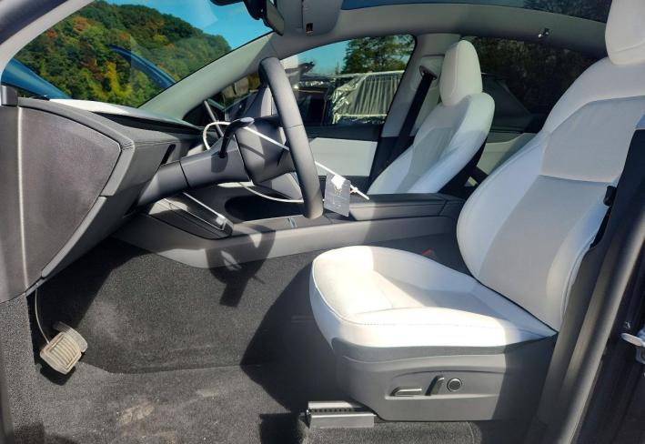 Salvage 2026 Tesla Model Y  in Gray