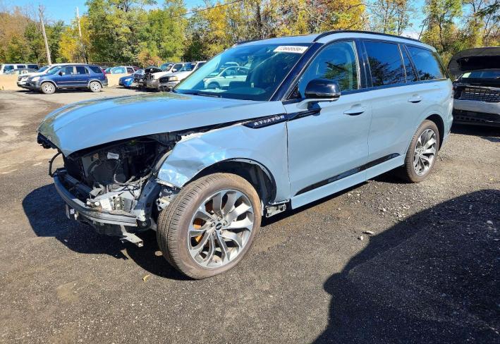 Salvage 2026 Lincoln Aviator  in Синий
