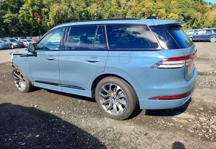 Salvage 2026 Lincoln Aviator  in Синий