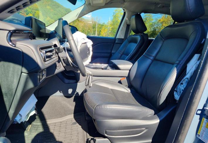 Salvage 2026 Lincoln Aviator  in Синий