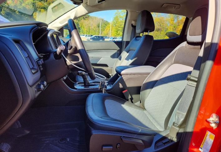 Salvage 2019 Chevrolet Colorado Z71 in Красный