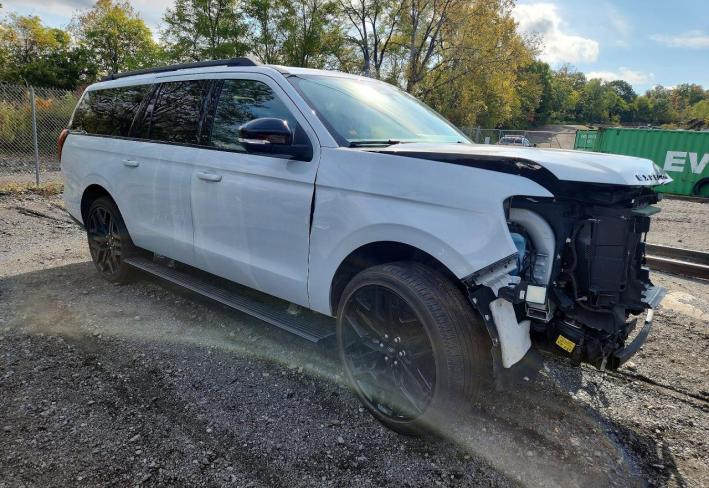 Salvage 2026 Ford Expedition Max Platinum in White