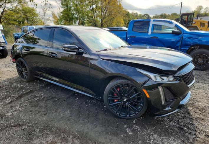 Salvage 2023 Cadillac Ct5-v  in Черный