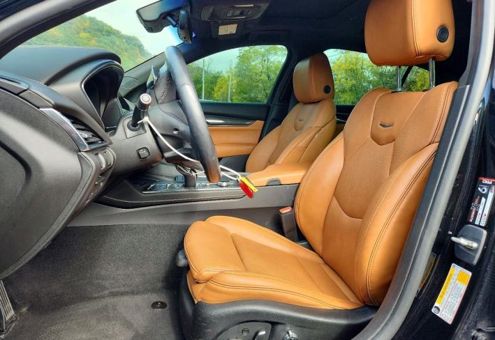 Salvage 2023 Cadillac Ct5-v  in Черный