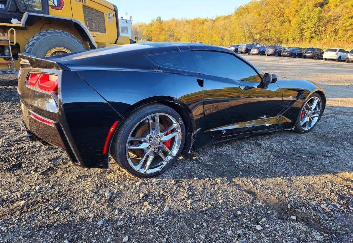 Salvage 2016 Chevrolet Corvette Z51 3lt in Black