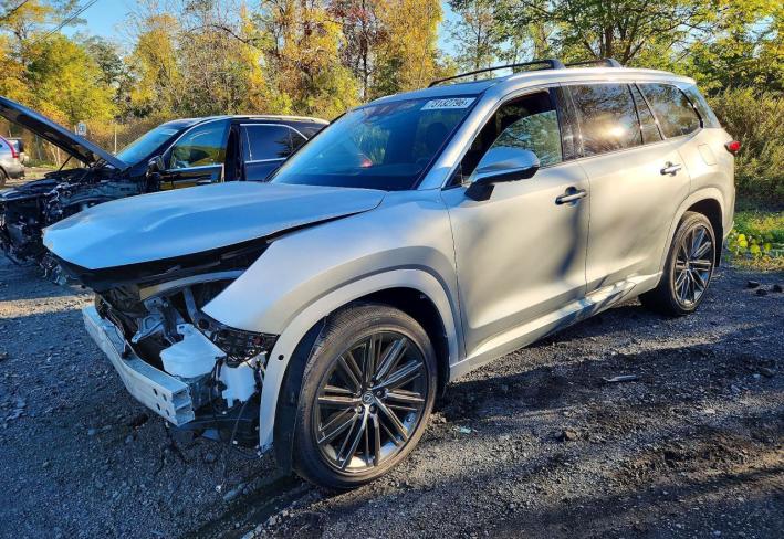 Salvage 2026 Lexus Tx 550h Luxury in Серебристый